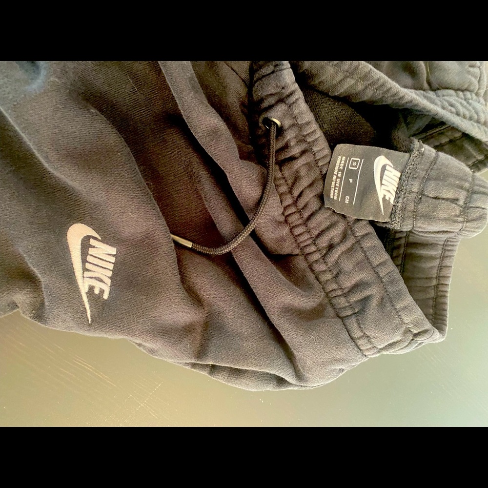 Women’s Nike sweatpants